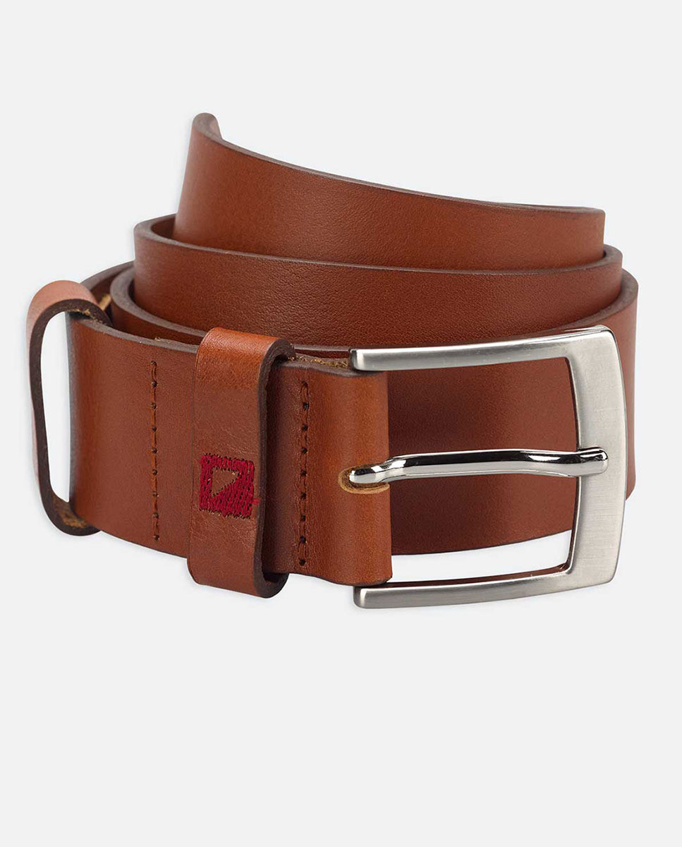 Essential leather belt embroidered